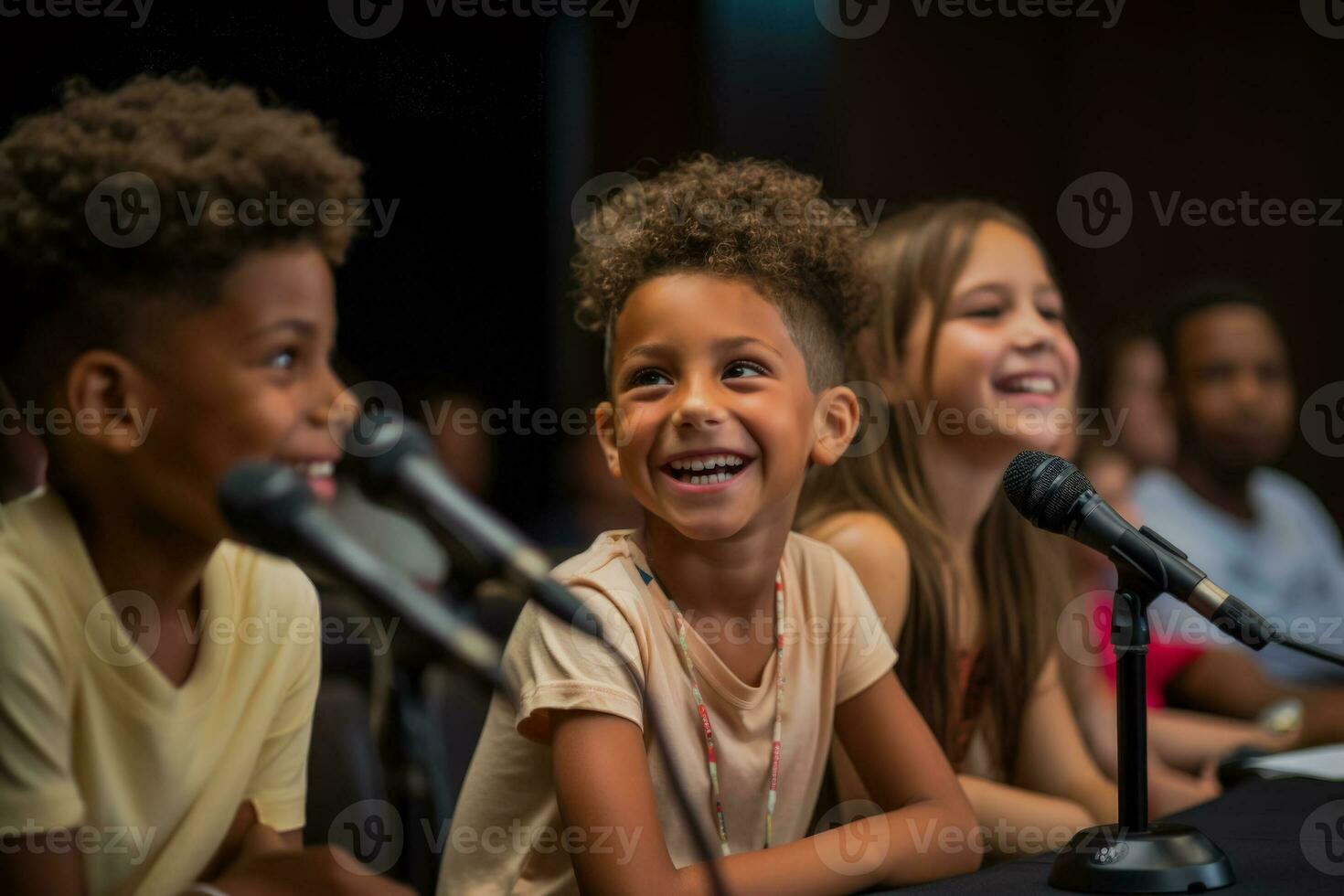 kinderen opgewonden sharing hun aspiraties van worden acteurs bestuurders en toneelschrijvers foto