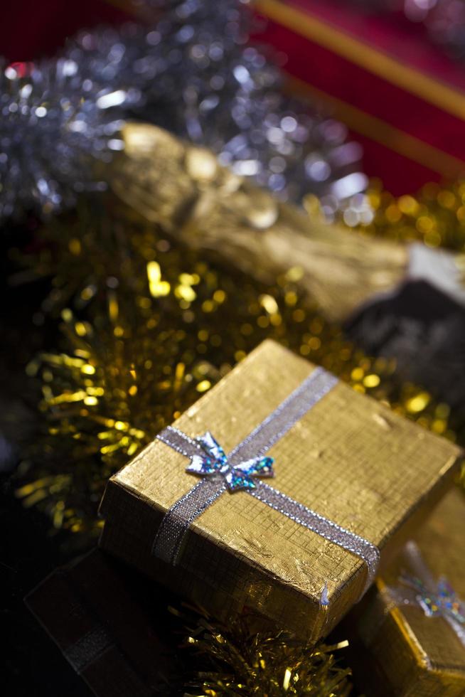 kerst verjaardag valentijnsdag champagne geschenkdoos concept foto