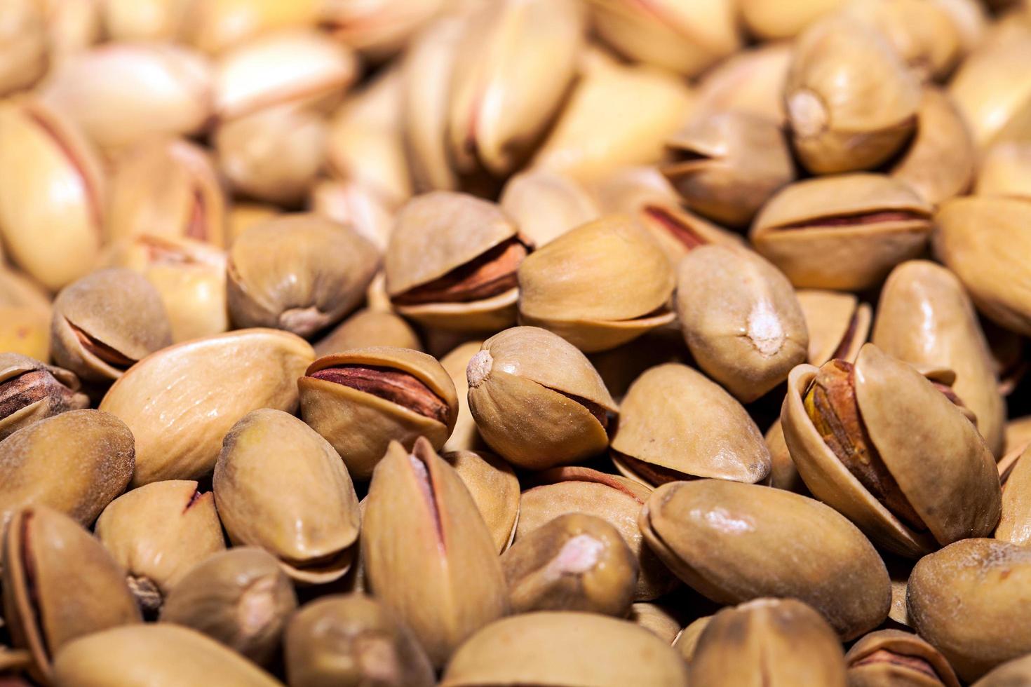 heerlijk en gezond tussendoortje pistachenoten foto