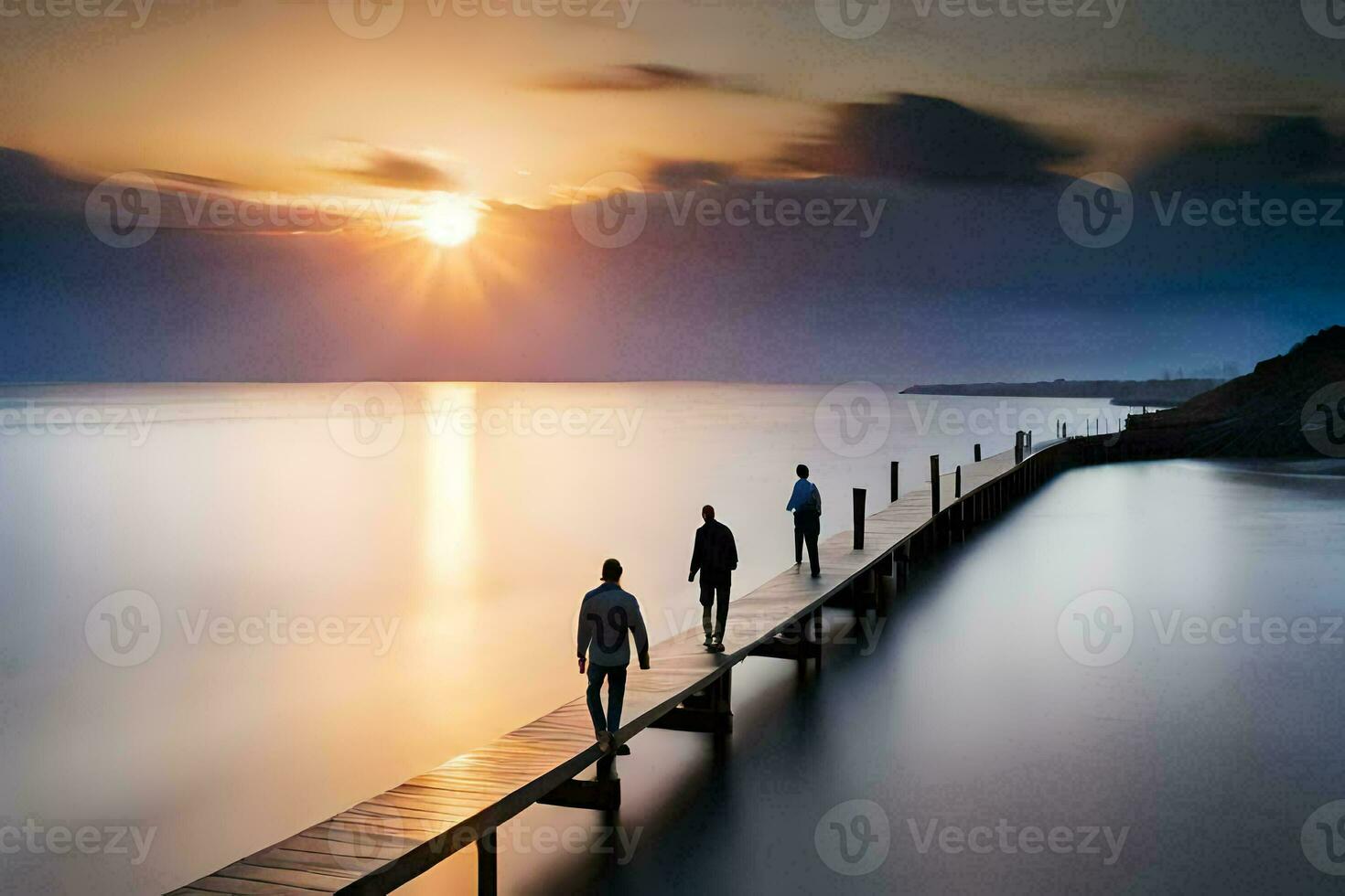 drie mensen wandelen Aan een pier Bij zonsondergang. ai-gegenereerd foto