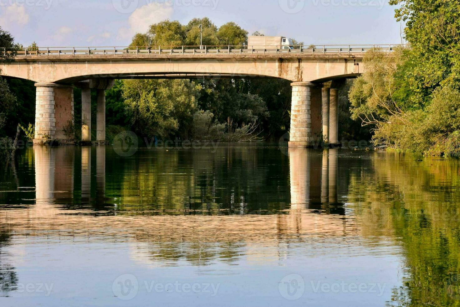 reis Aan de rivier- foto