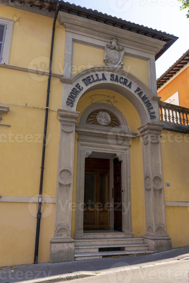 gebouw in Spoleto foto