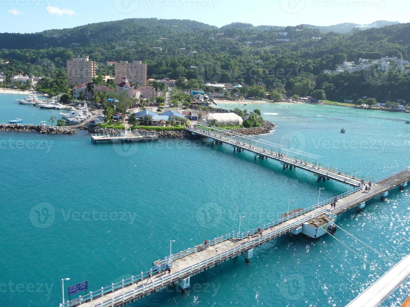 vanuit het perspectief van cruiseterminal ocho rios - jamaica foto