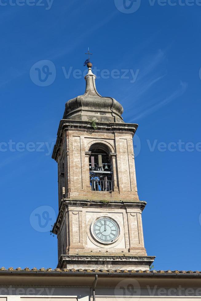 klokkentoren van de kathedraal van Terni foto