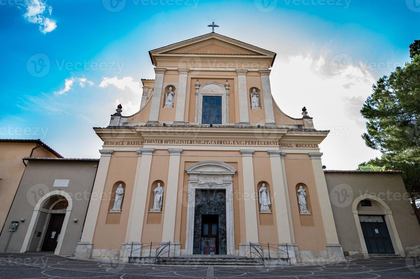 basiliek van san valentino foto