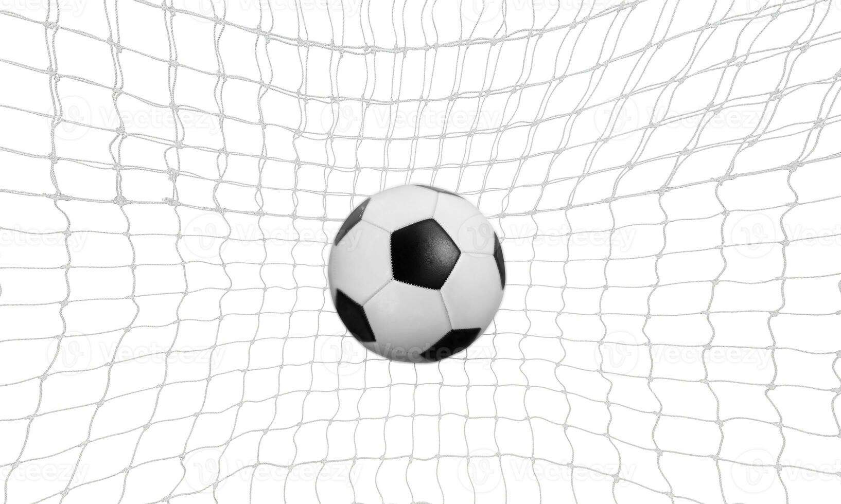 voetbal of voetbal bal in doel netto geïsoleerd Aan wit achtergrond. voorkant visie foto