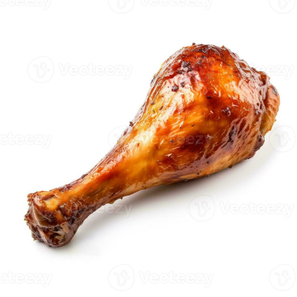 smakelijk gebraden kip trommelstok netjes geïsoleerd Aan een strak wit achtergrond foto