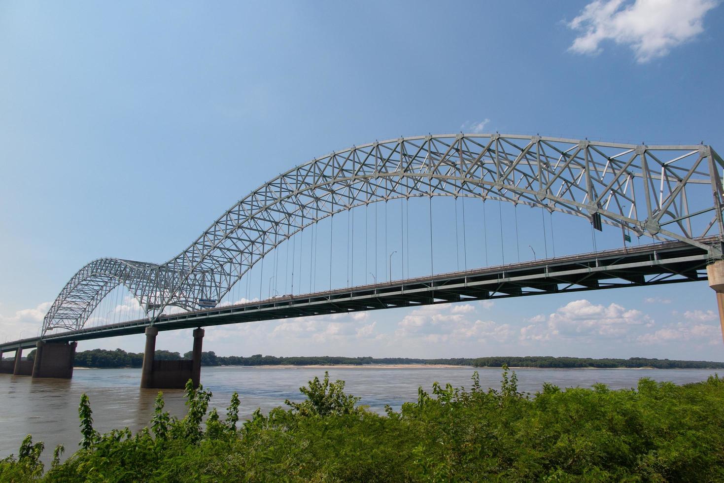 hernando desoto-brug over de Mississippi-rivier in memphis tennessee foto