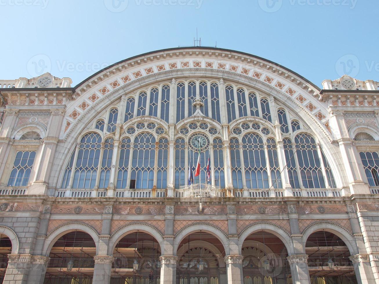 porta nuova station, turijn foto