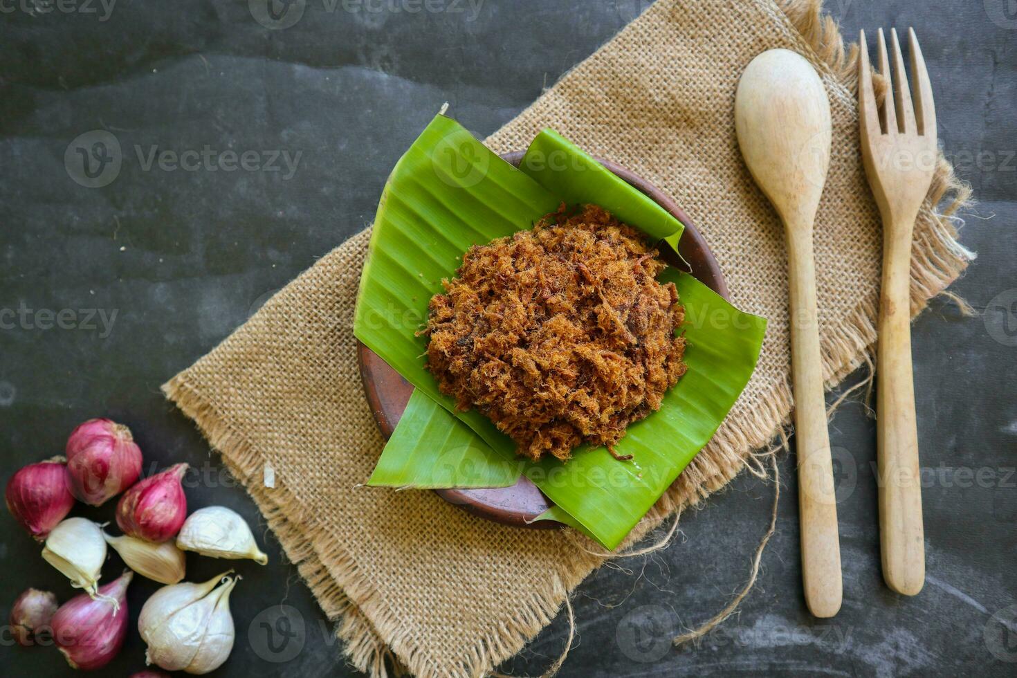 abon gemaakt van vlees, fijngehakt vlees gerechten gemaakt met bruin suiker en droog, bewaard gebleven voedingsmiddelen. Indonesisch Aziatisch voedsel foto