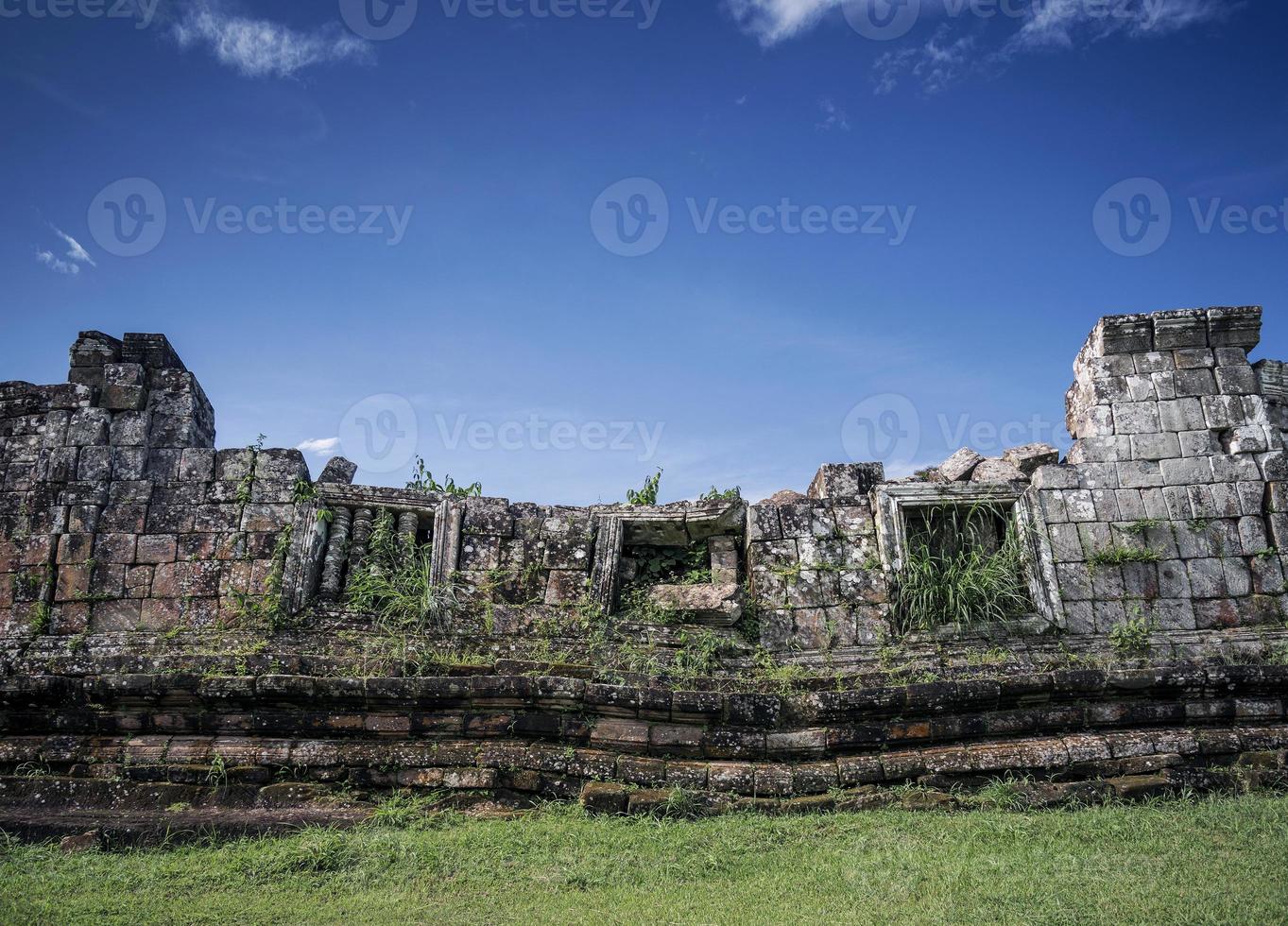 preah vihear beroemde oude tempelruïnes mijlpaal in Noord-Cambodja foto