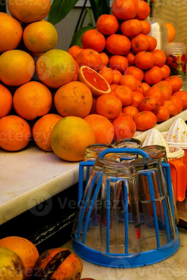 sinaasappelen op de markt foto