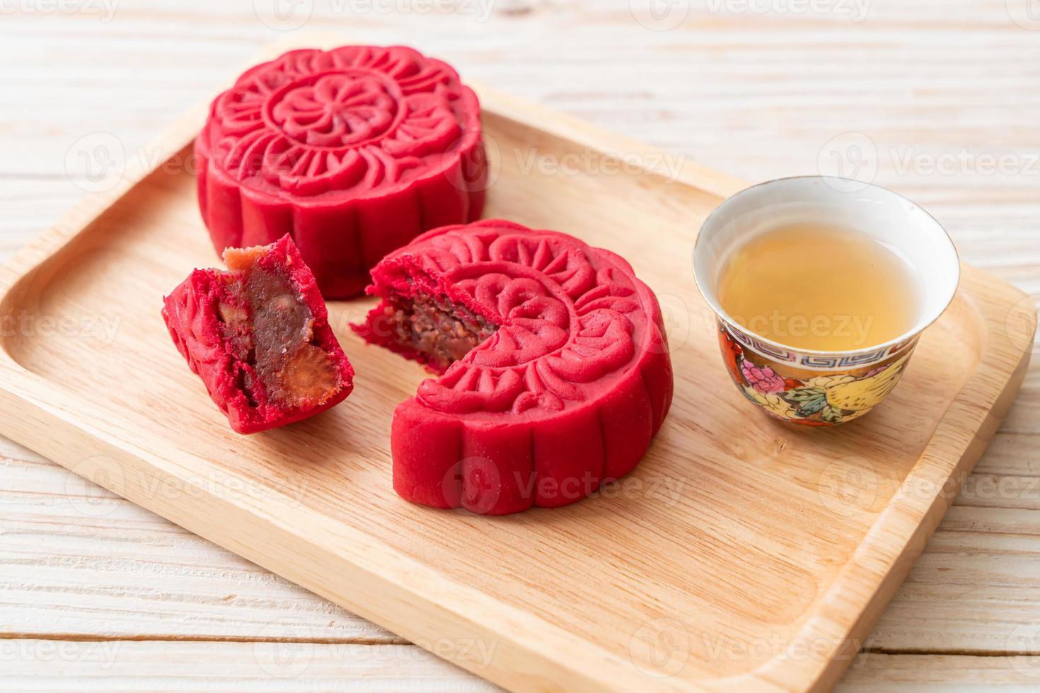 chinese moon cake aardbei rode bonen smaak foto