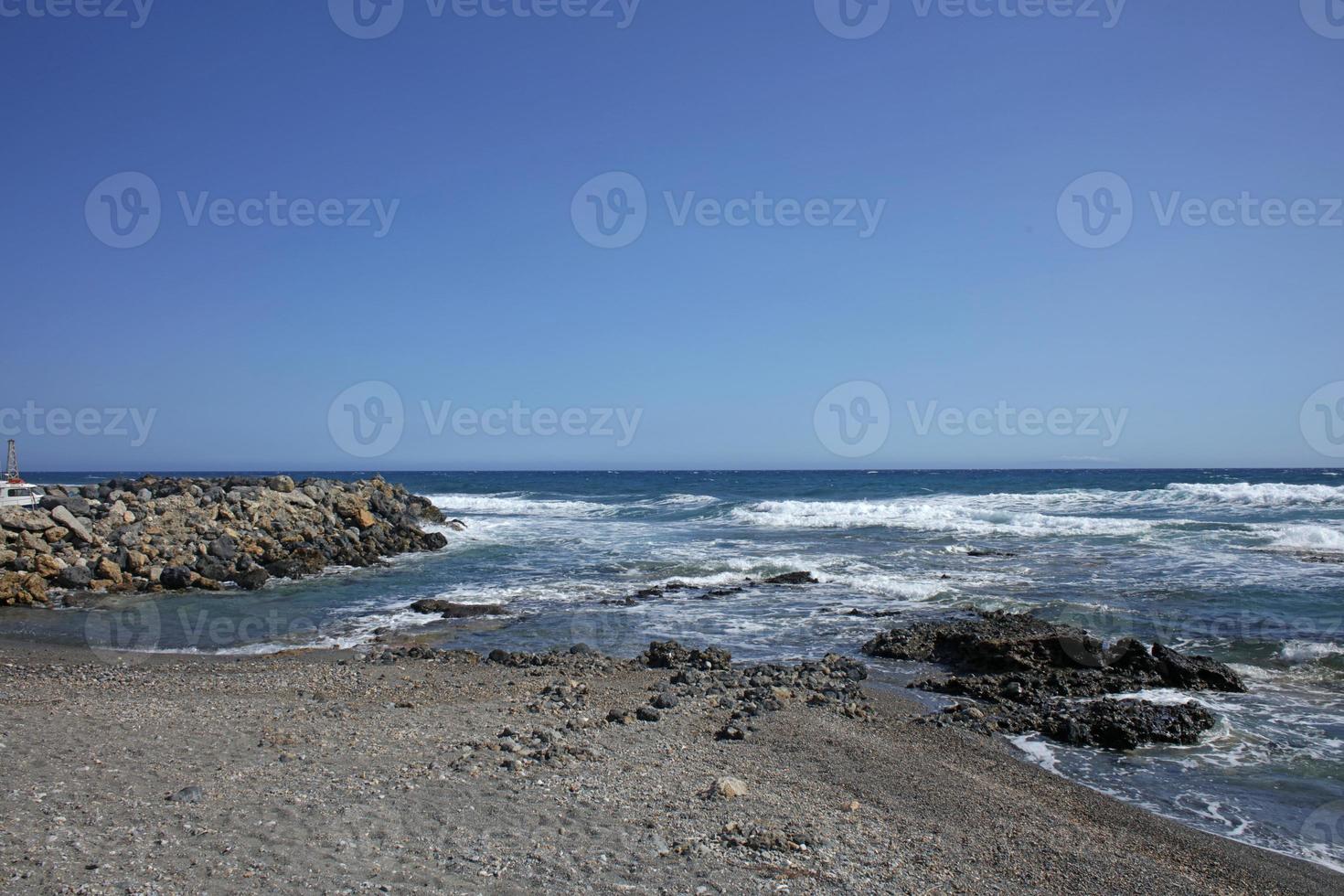 strand frangokastello in creta eiland griekenland moderne zomer achtergrond foto