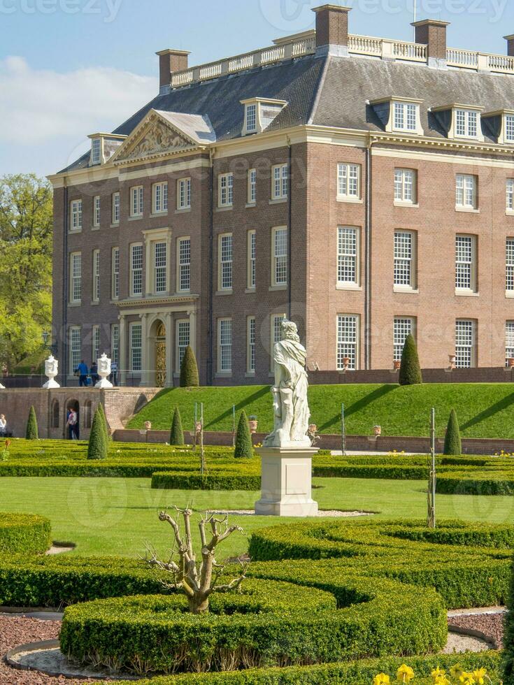 kasteel en tuin in de Nederland foto