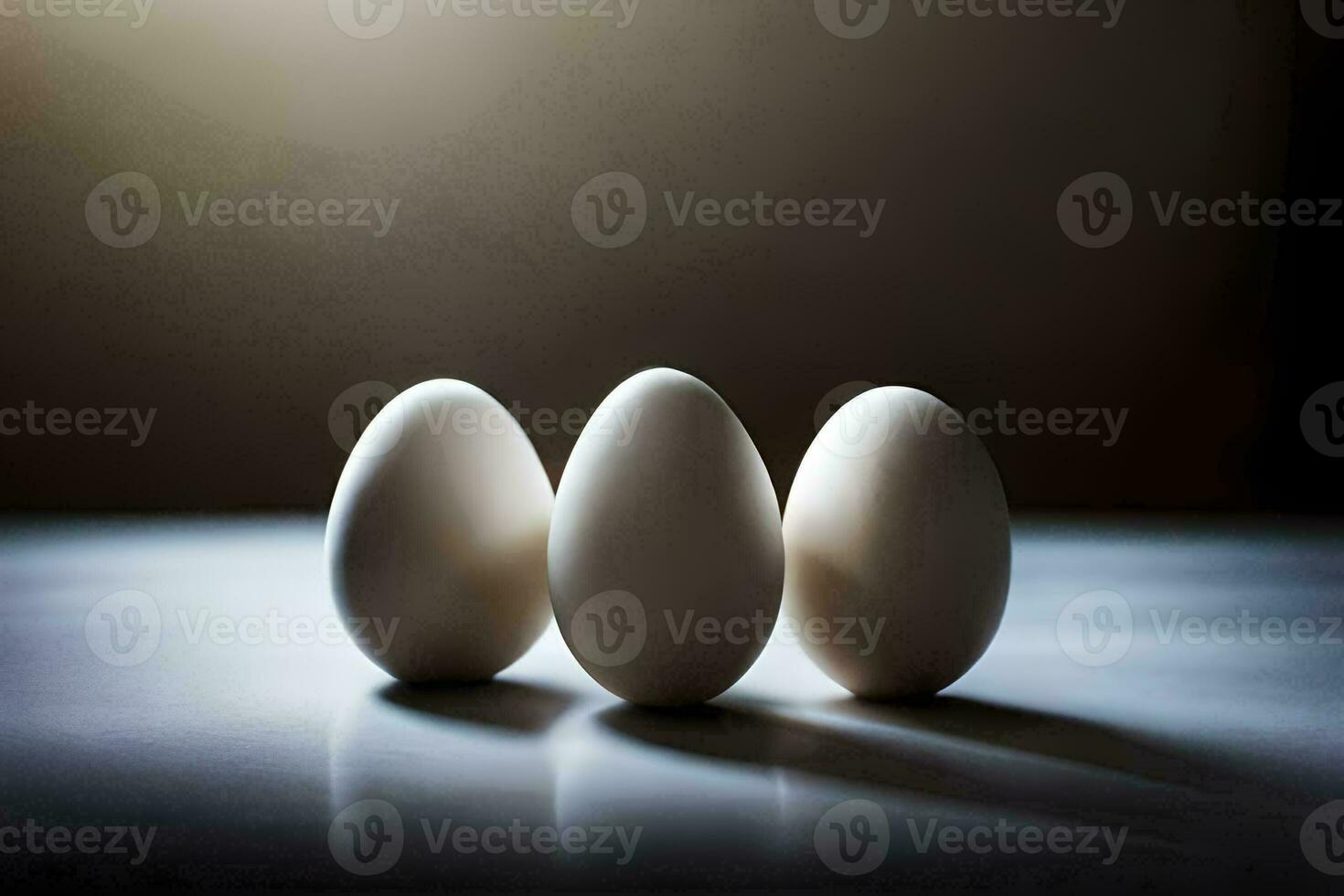 drie eieren zijn getoond in een rij Aan een tafel. ai-gegenereerd foto