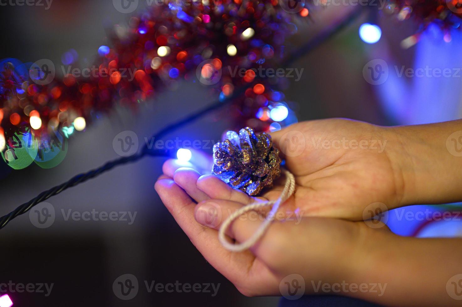 kerst diy speelgoed kinder kegels glitter foto