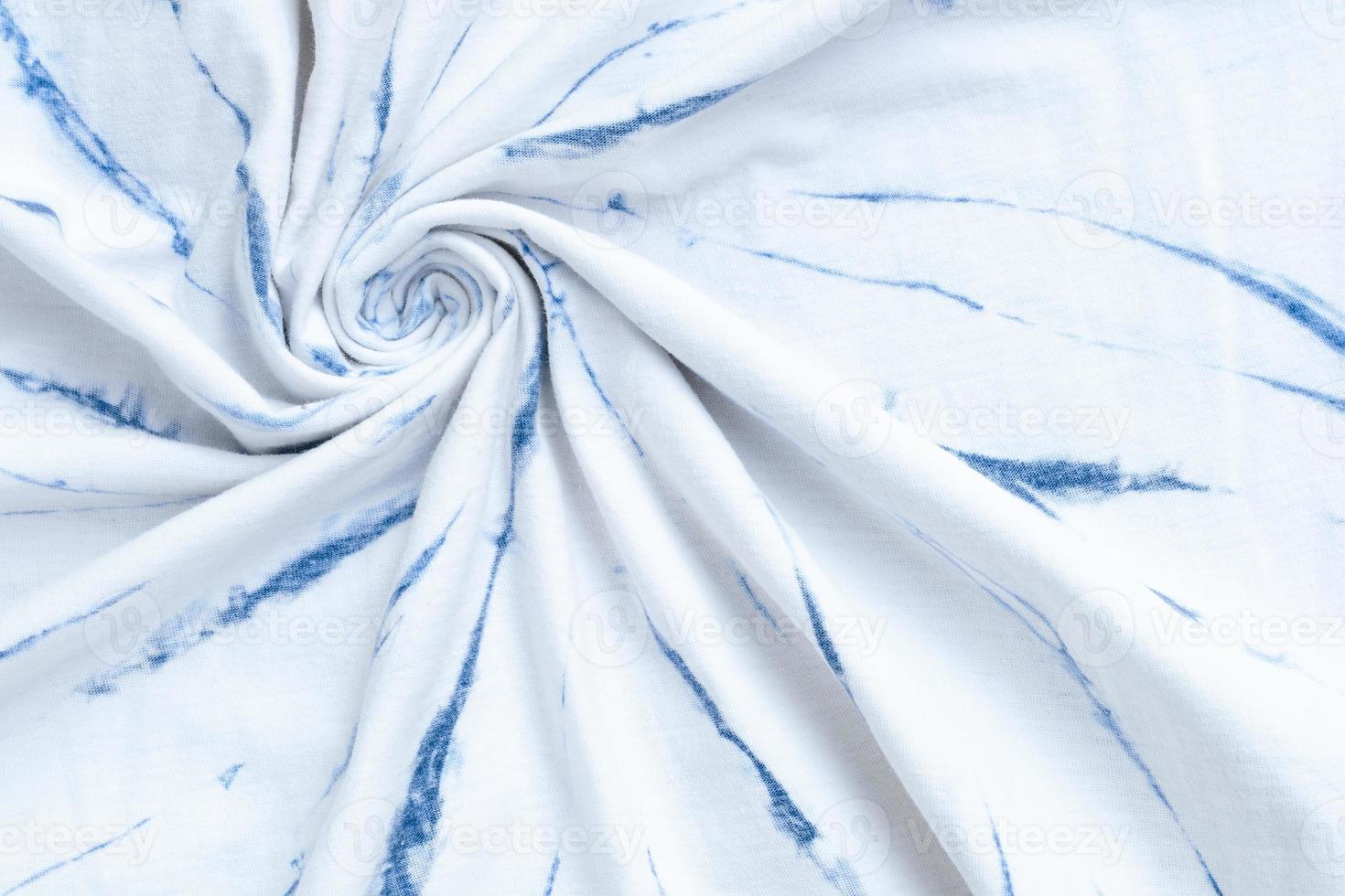 stropdas kleurstof swirl design helderblauw. foto