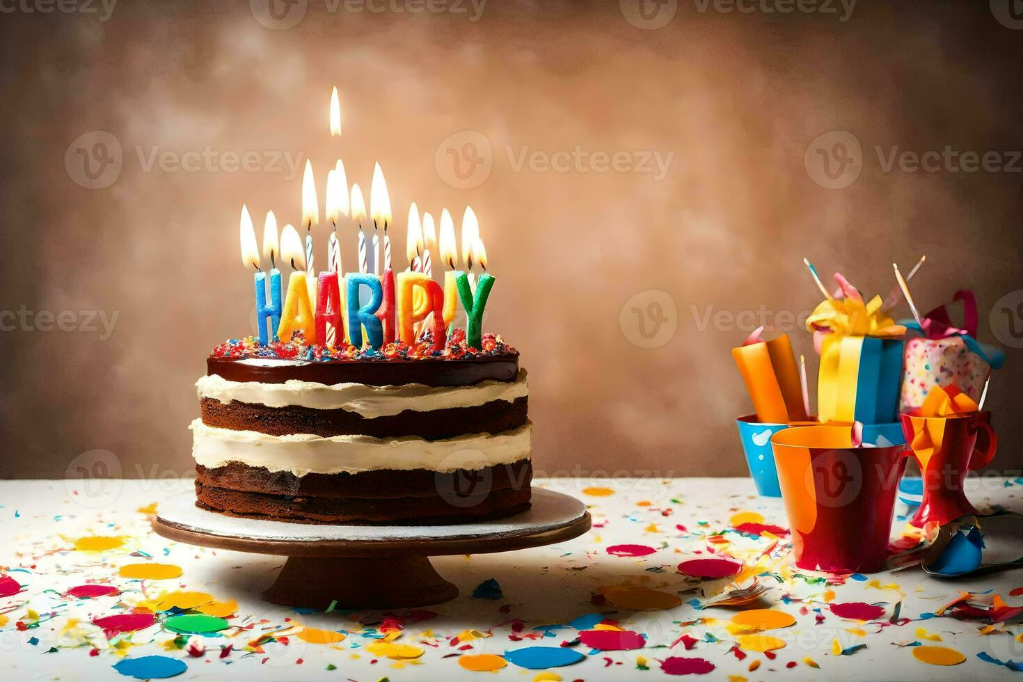 een verjaardag taart met kaarsen en een verjaardag kaars. ai-gegenereerd foto