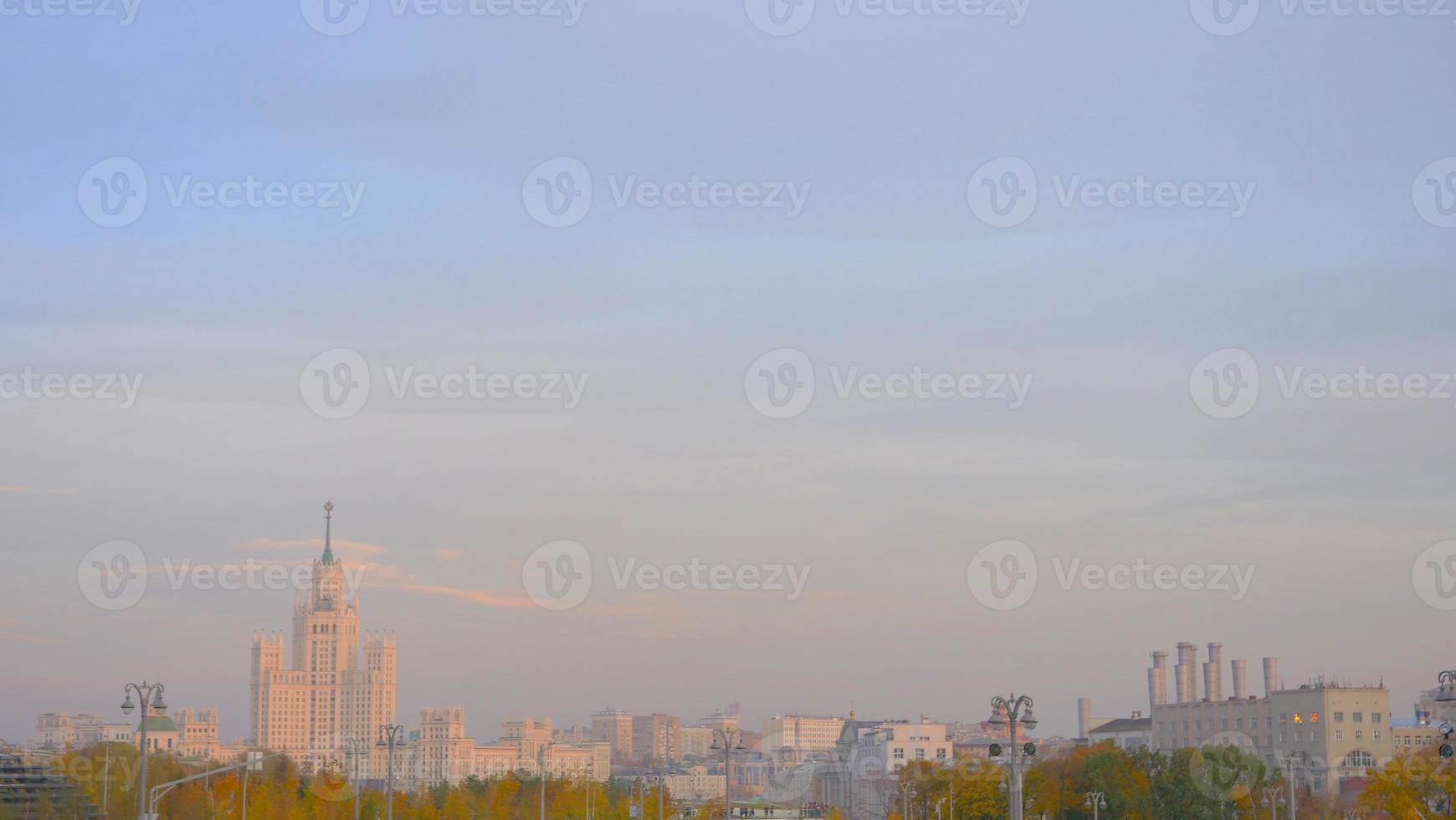 elegante pastel lucht stad landschapsmening in moskou, rusland foto