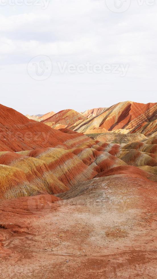 zhangyei danxia landvorm in gansu china. foto