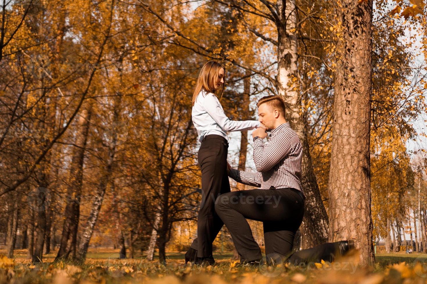 liefde, paar, relatie en verlovingsconcept foto