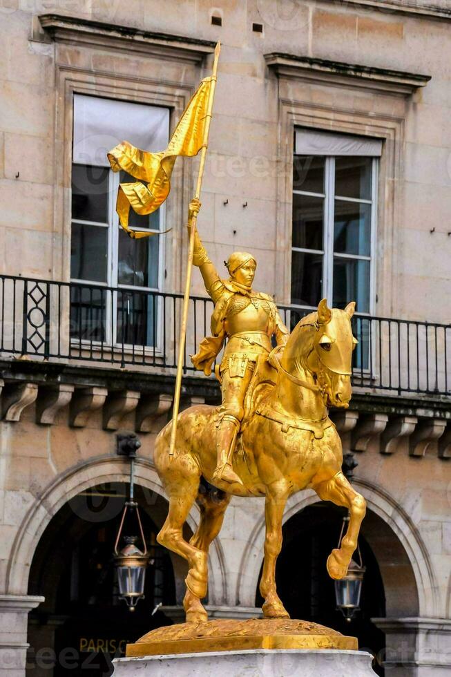 joan van boog standbeeld - Parijs, Frankrijk 2022 foto