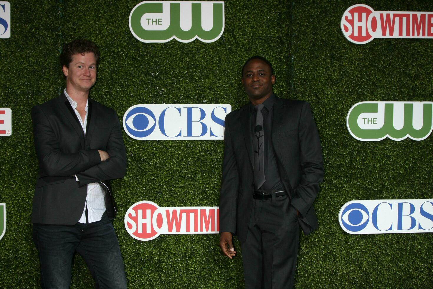 los angeles jul 28 Jonathan mangum Wayne brady arriveert Bij de 2010 cbs de cw show Time zomer druk op tour partij Bij de tent aangrenzend naar Beverly hilton hotel Aan 28 juli 2010 in Beverly heuvels ca foto