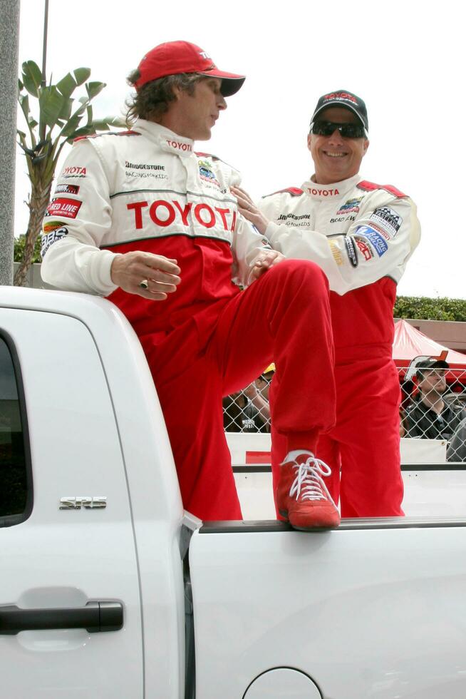 William fitchner brad lewis in de vrachtauto nemen de chauffeurs naar de racebaan toyota lang strand groots prix proces ras 2008 lang strand ca april 19 2008 foto