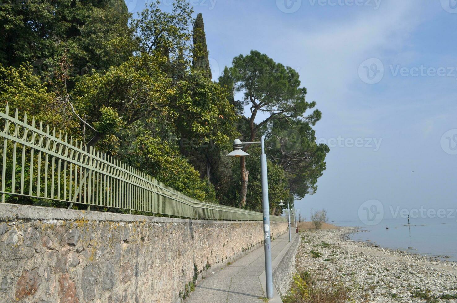 meer Garda in sirmione foto