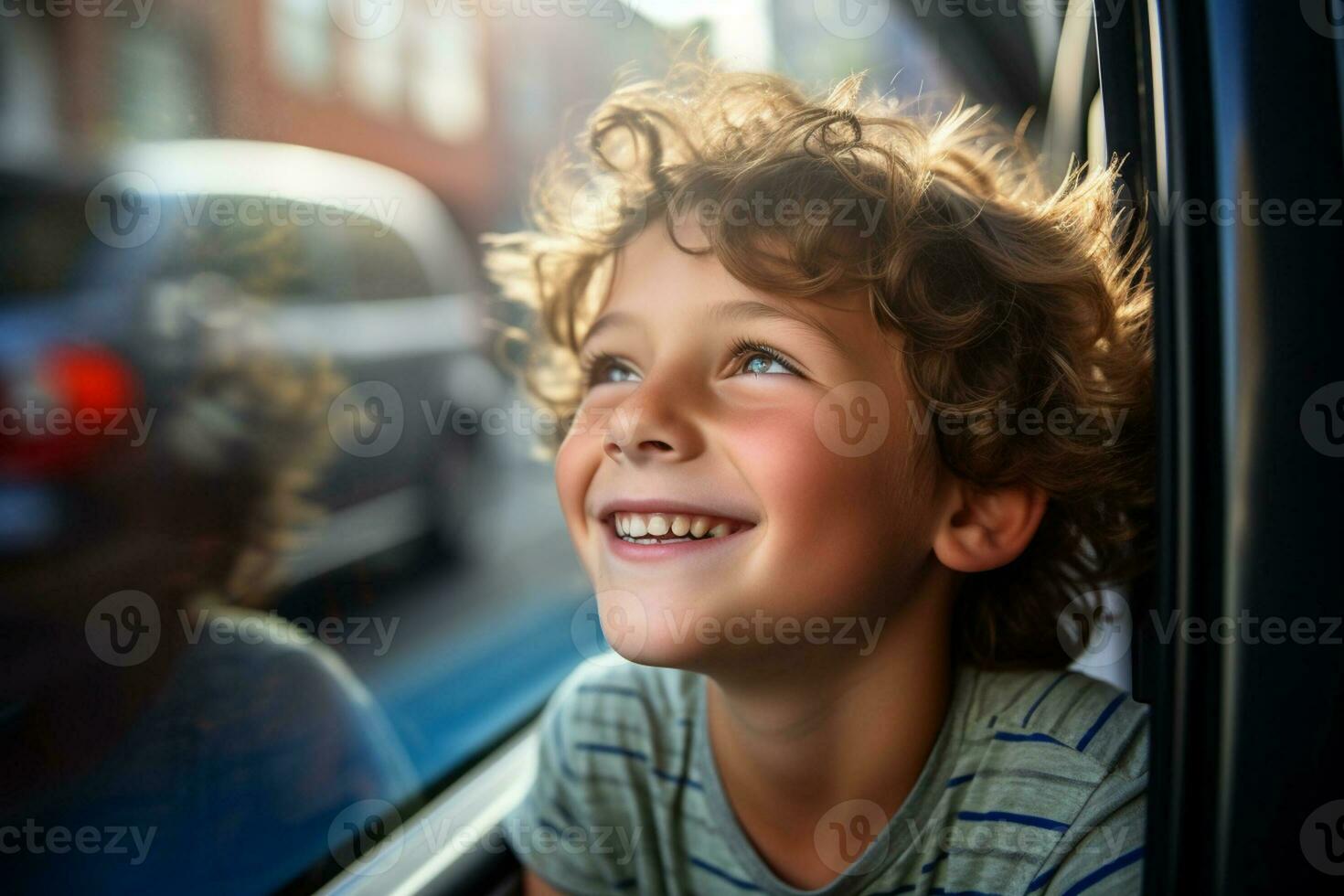 een vrouw toerist zit door de auto venster terwijl het rijden Aan een weg reis met generatief ai foto