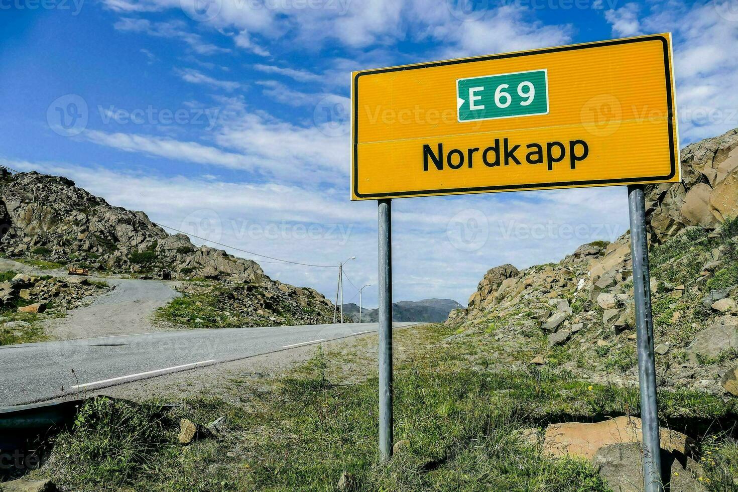 de weg teken voor norrkapp in Noorwegen foto