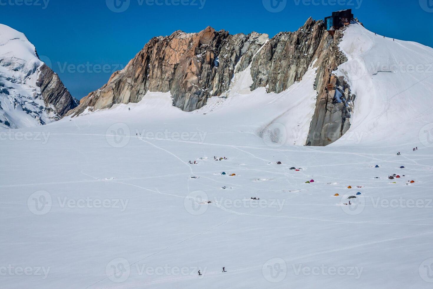 baseren kamp Aan cosmique route, chamonix, Frankrijk foto