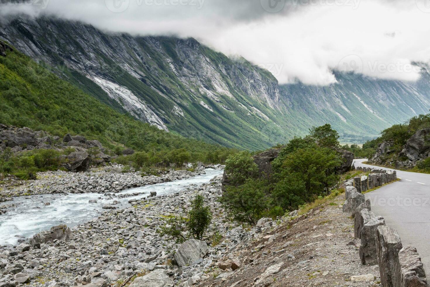mooi vallei, trol route, Noorwegen foto