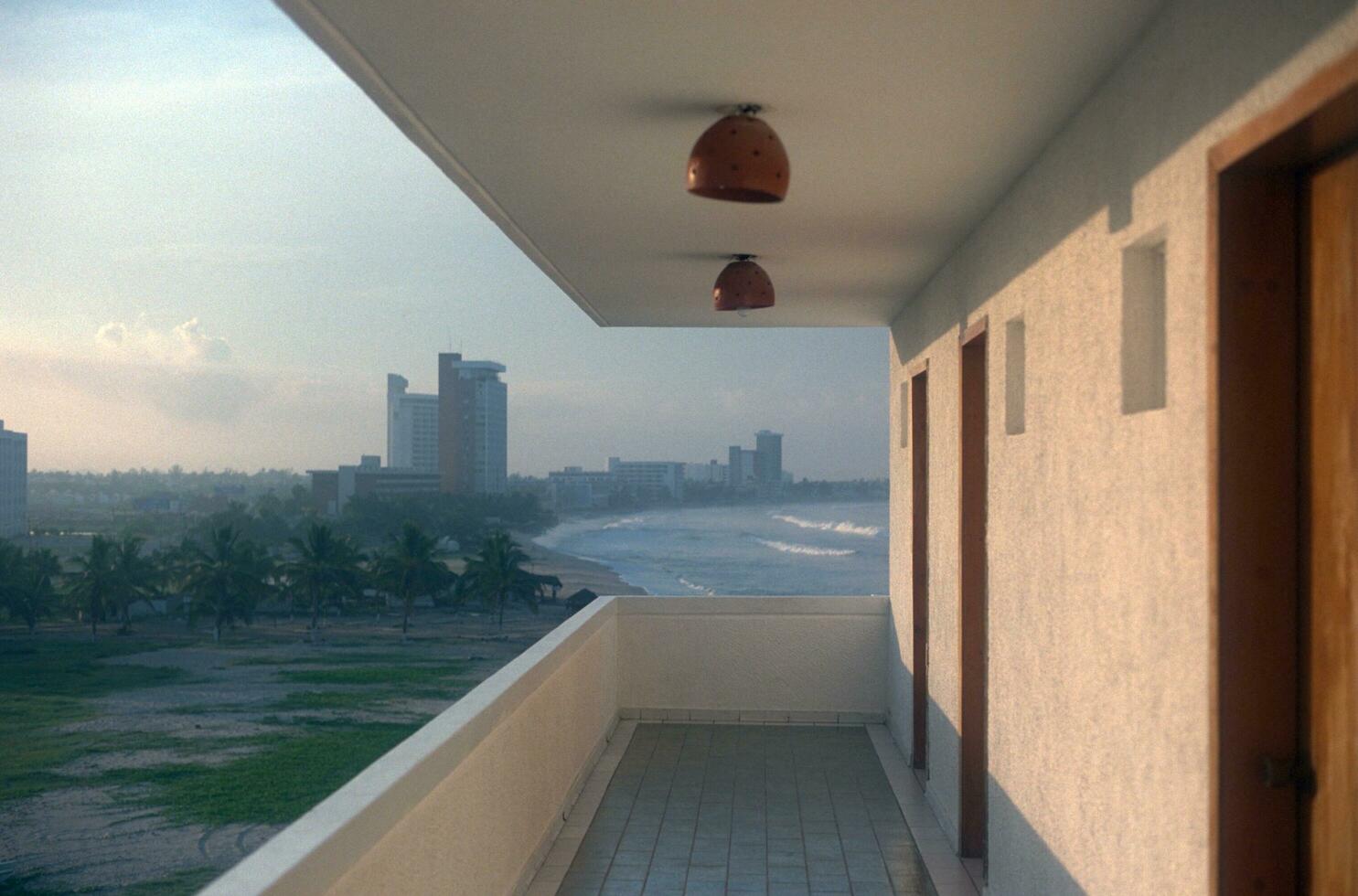 mazatlan balkon en strand zeegezicht foto