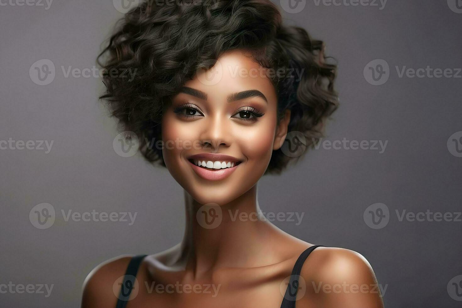 ai gegenereerd jong zwart vrouw met glad huid en mooi kort, zwart haar. schoonheid en schoonheidsmiddelen reclame concept afbeelding. foto