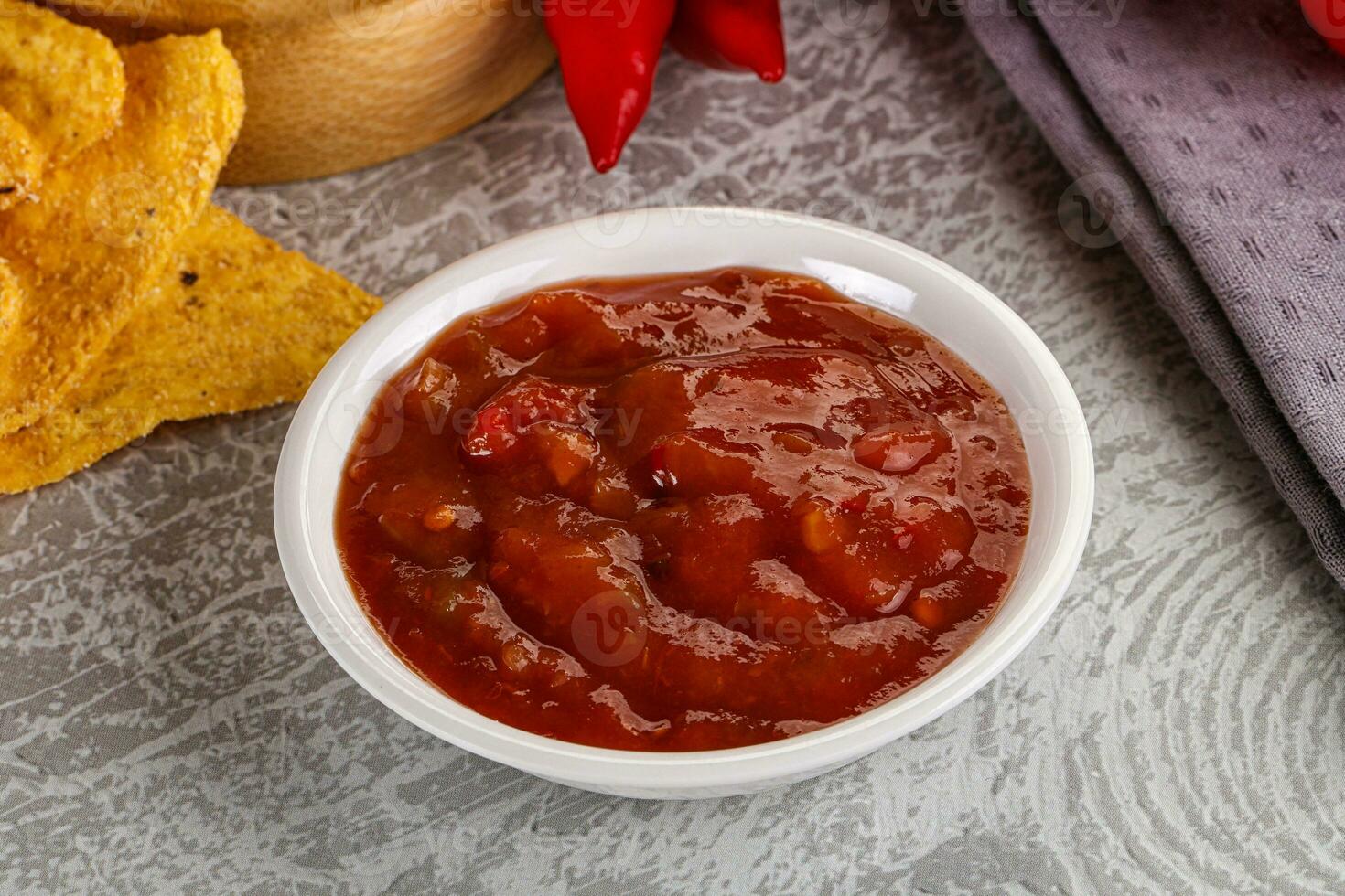 pittig Mexicaans saus salsa dip foto