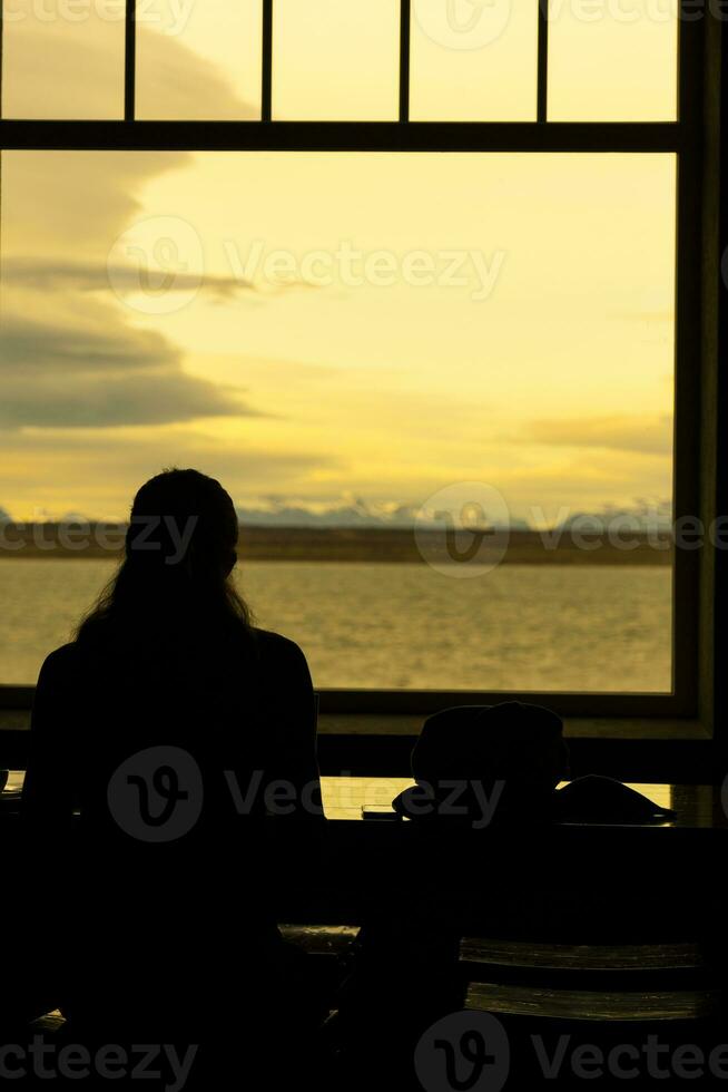 vrouw silhouet zonsondergang foto