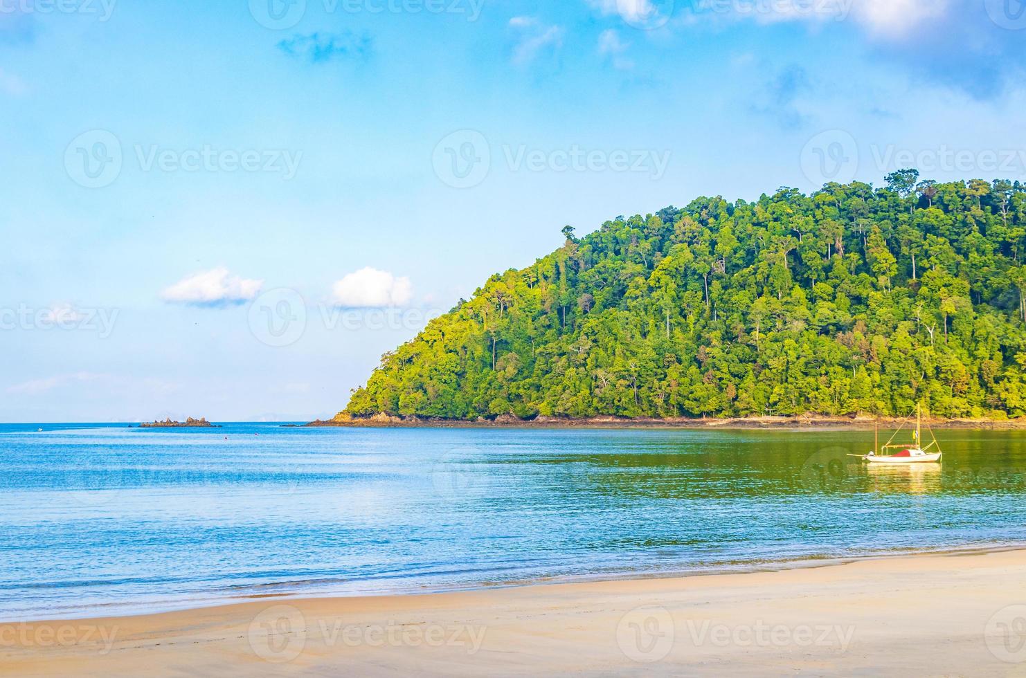 aow yai strand op het eiland Koh Phayam, Thailand, 2020 foto