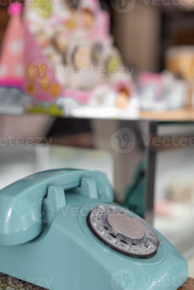 er zijn gepersonaliseerde decoraties in het kleine hoekje van de koffiewinkel foto