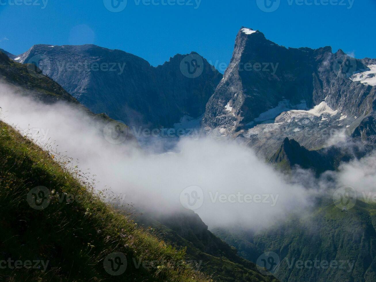 een berg reeks foto