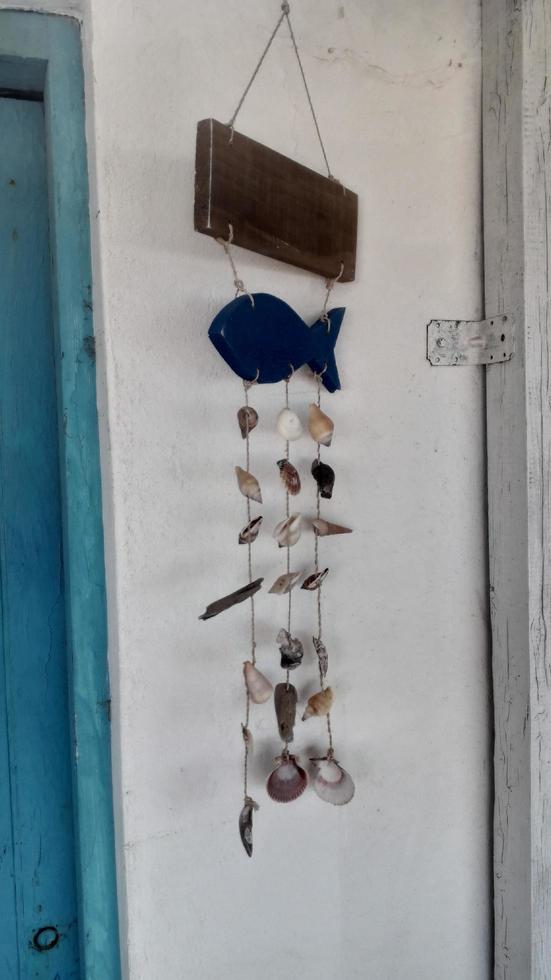 decoreren met mariene voorwerpen een vissershuis op het eiland rhodos in griekenland foto