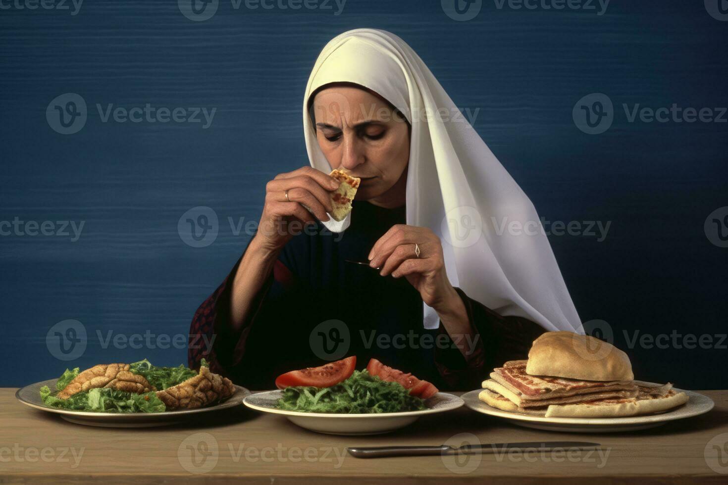 ai gegenereerd een vrouw genieten van haar maaltijd met een belegd broodje en tomaten foto