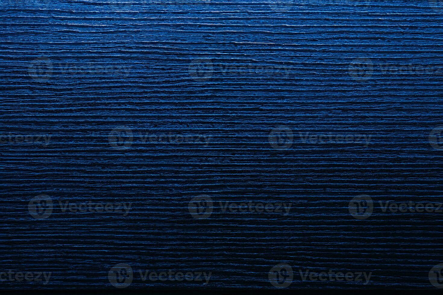 donker abstract achtergrond van houten, kleur van fantoom blauw. foto