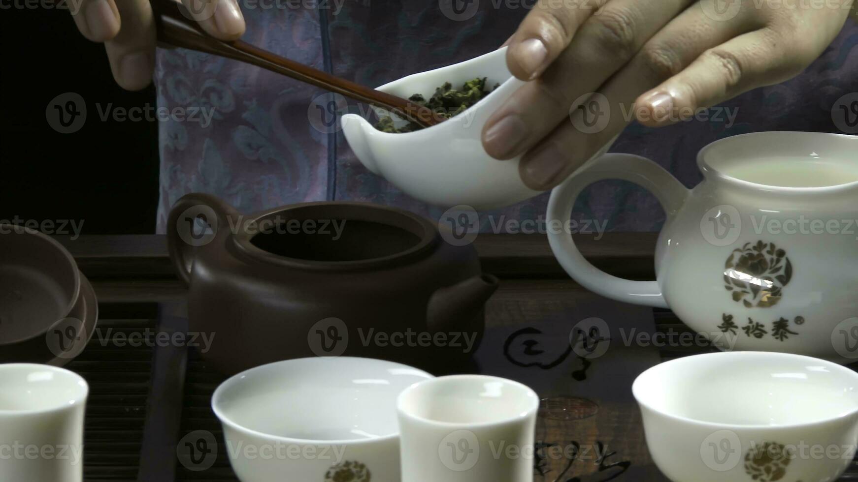 detailopname tafel voor de thee ceremonie gereedschap en bamboe. Chinese thee ceremonie. Japans thee ceremonie foto