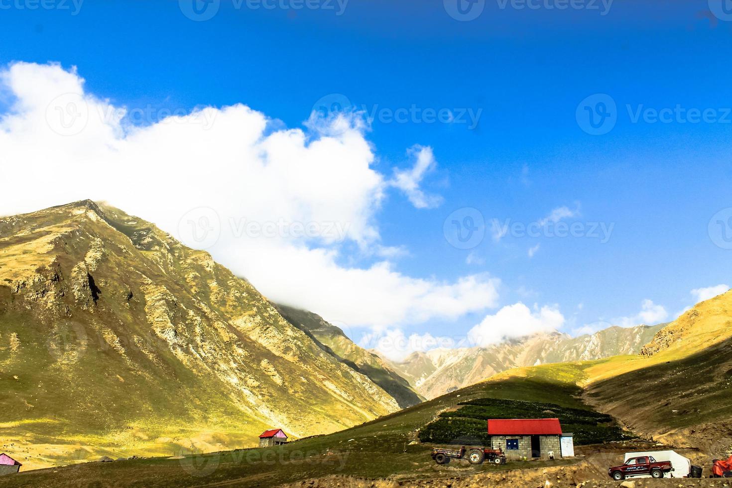 prachtig landschap bergen uitzicht foto