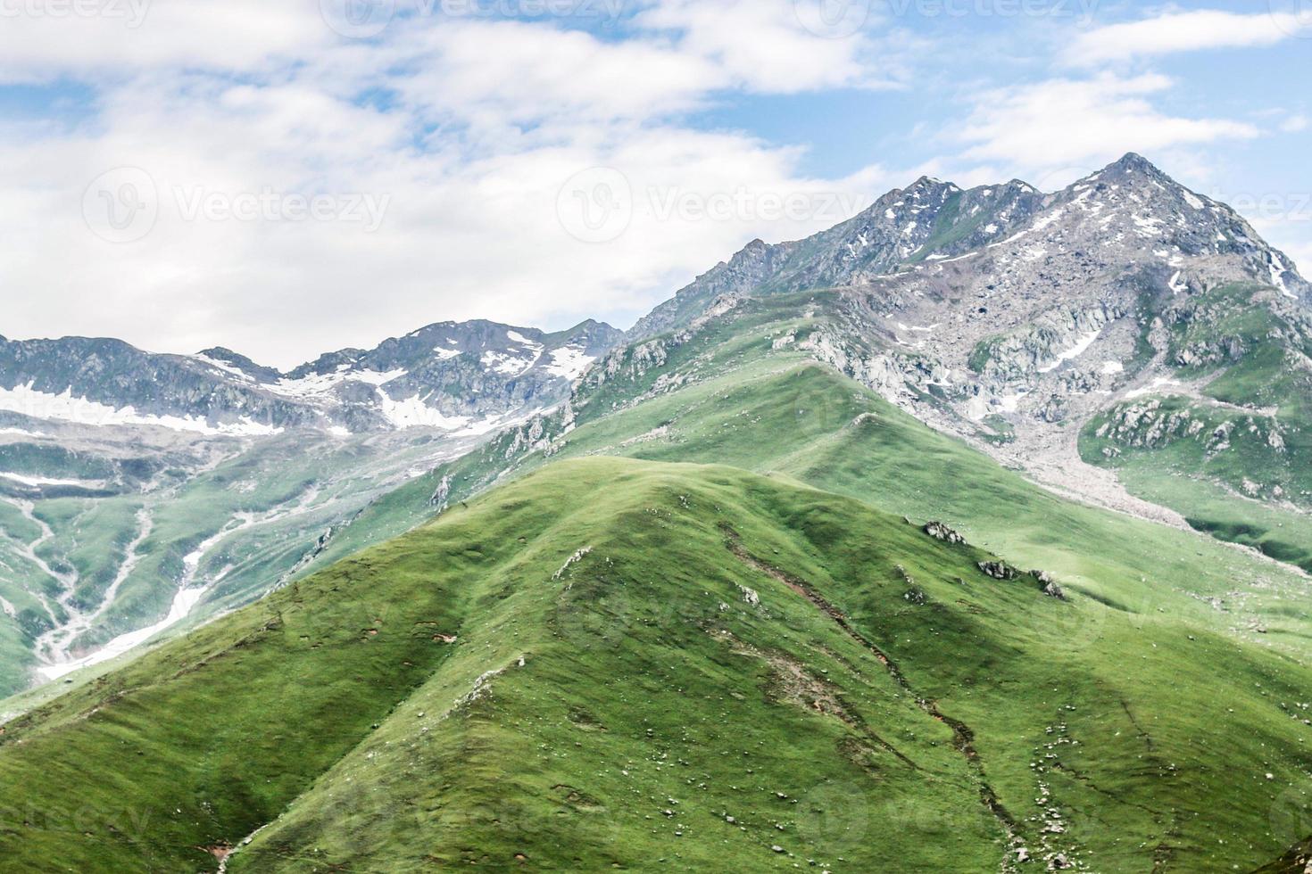 batcondi kumrat vallei prachtig landschap bergen uitzicht foto