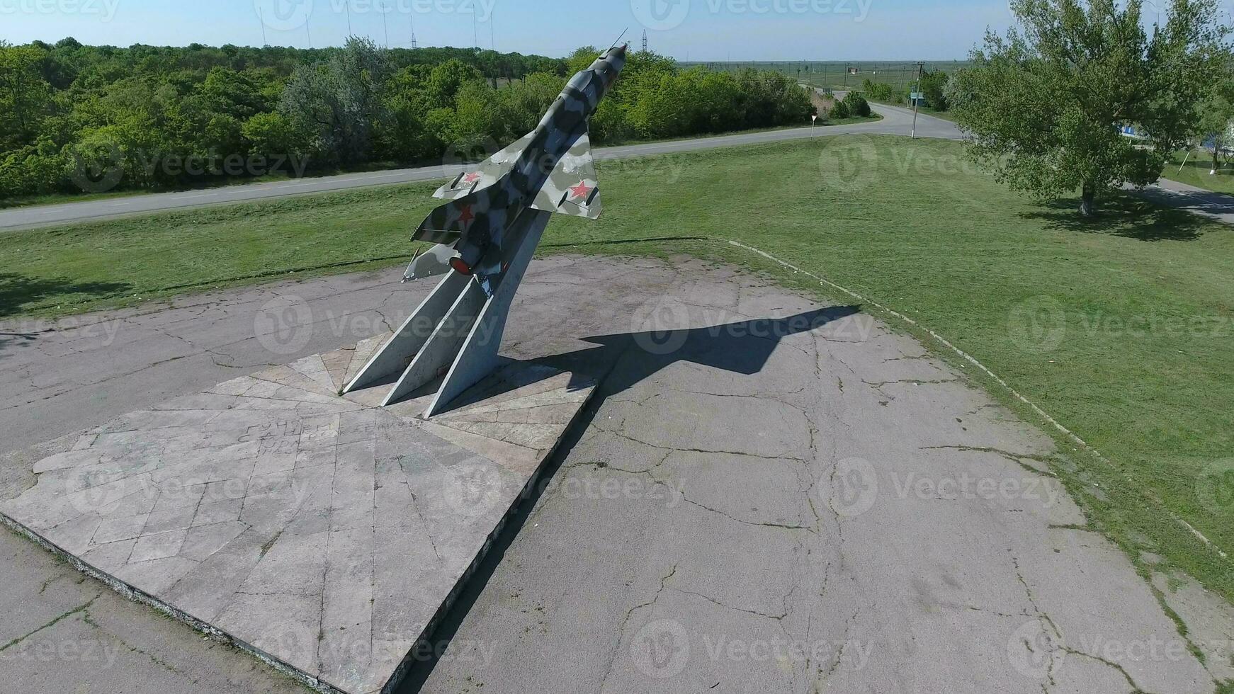 monument naar de vechter vliegtuig foto