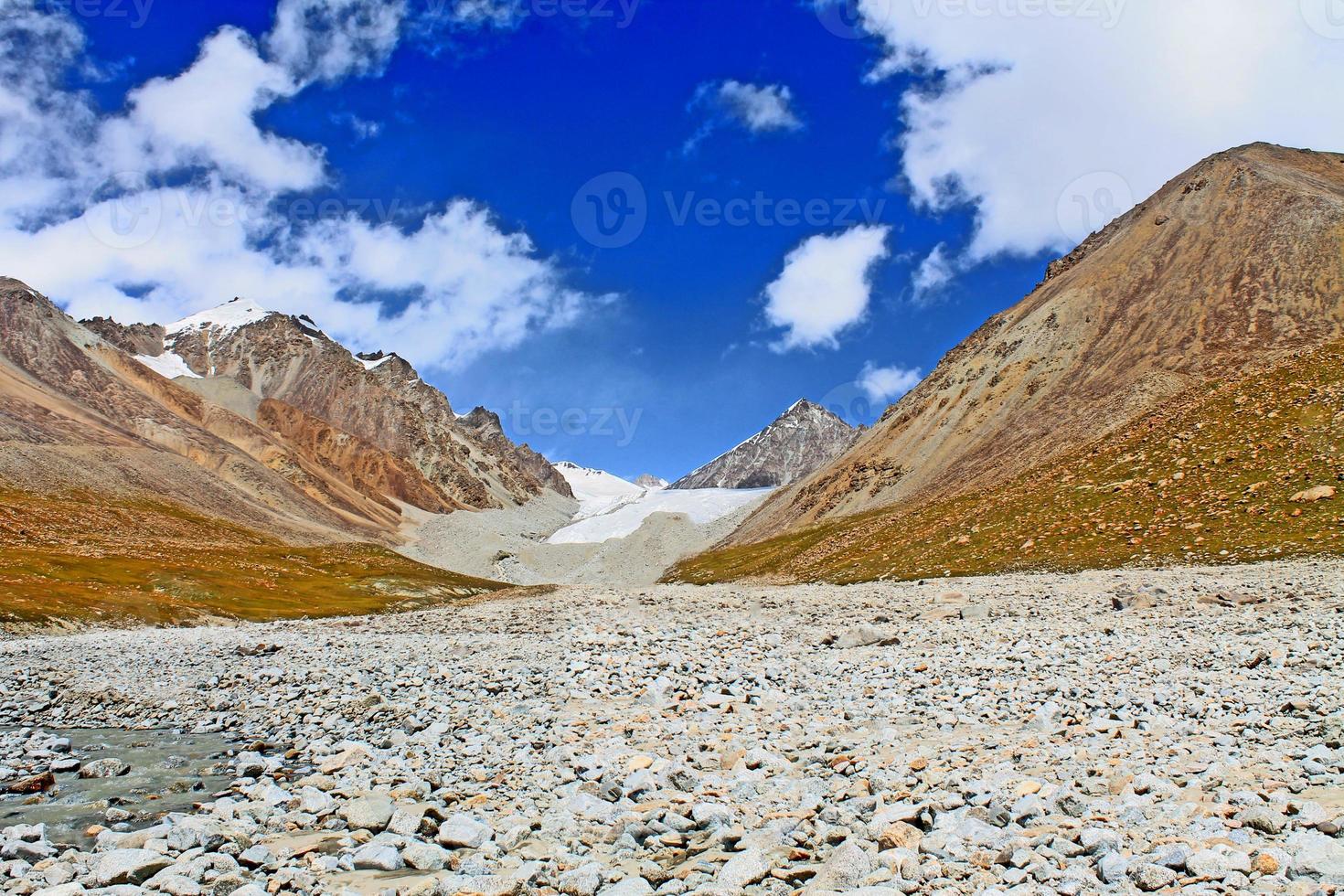 china pakistan grens landschap karakoram bergen uitzicht foto