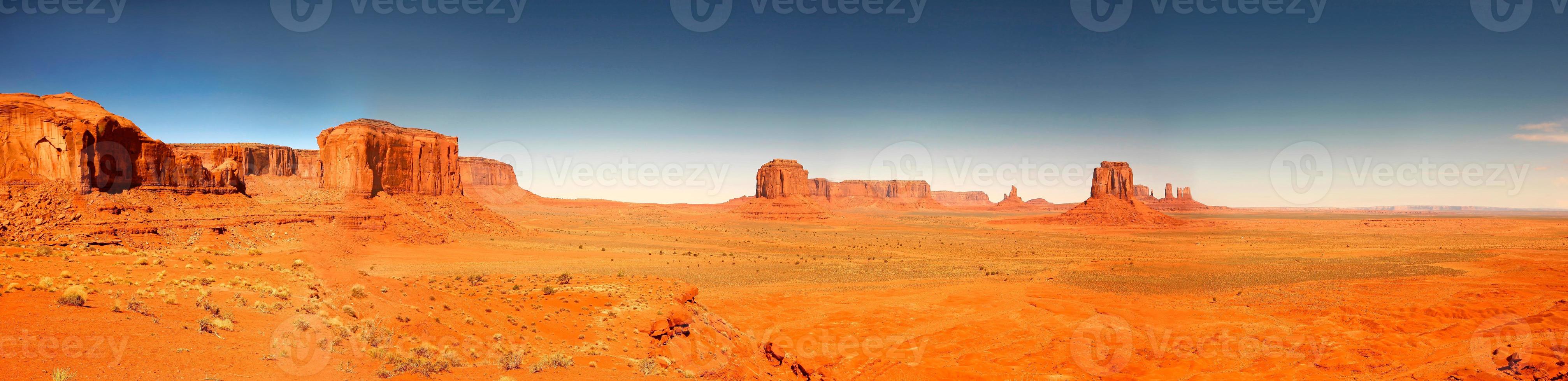 hoge resolutie afbeelding van monument valley arizona foto